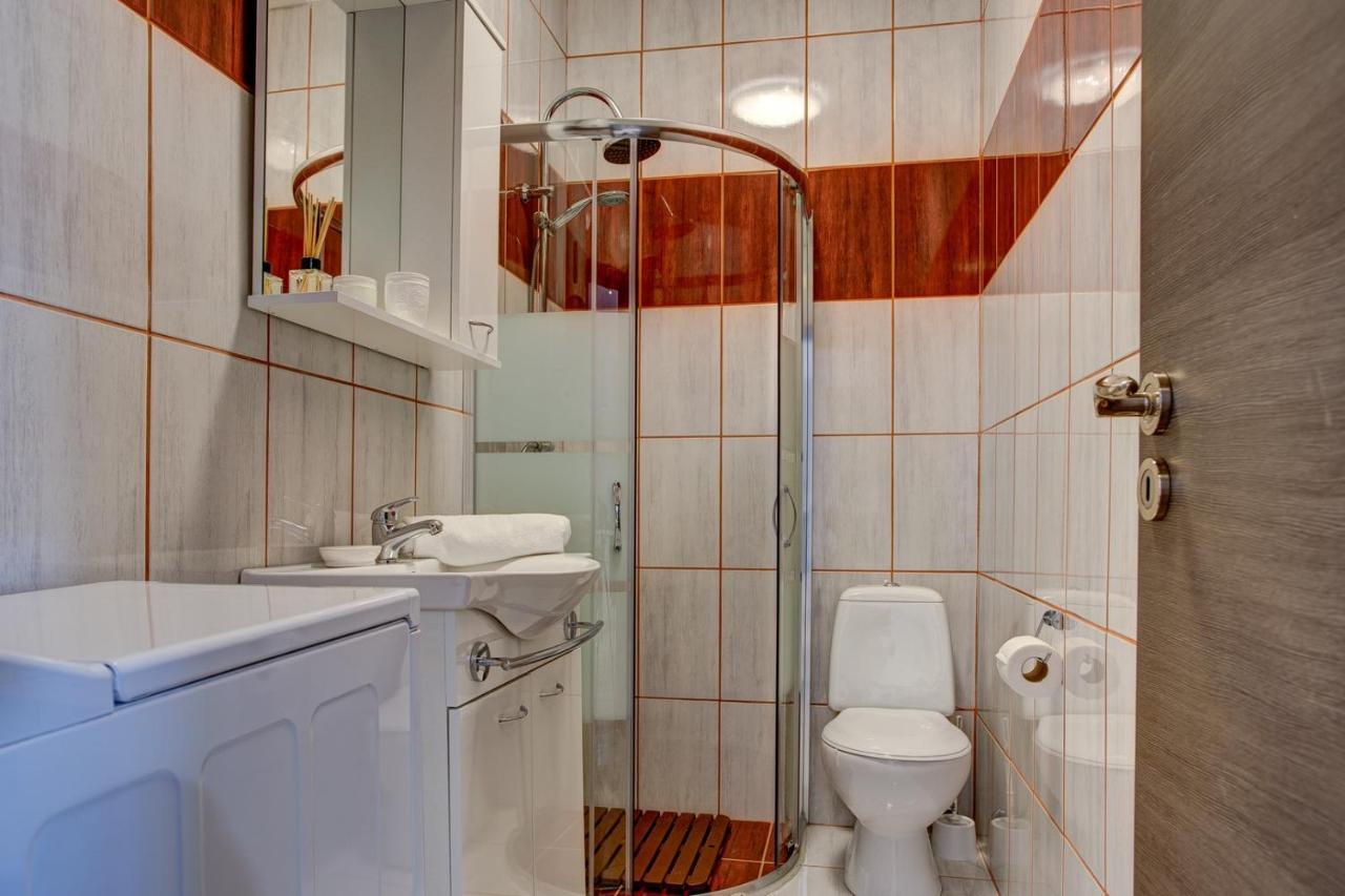 Apartment Laura With Terrace Vodnjan Ngoại thất bức ảnh