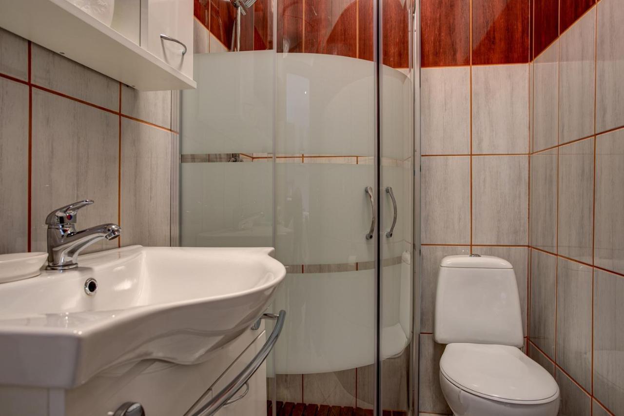 Apartment Laura With Terrace Vodnjan Ngoại thất bức ảnh